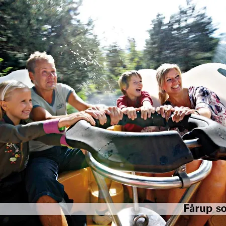 Vakantiehuis Holiday Lxiii *